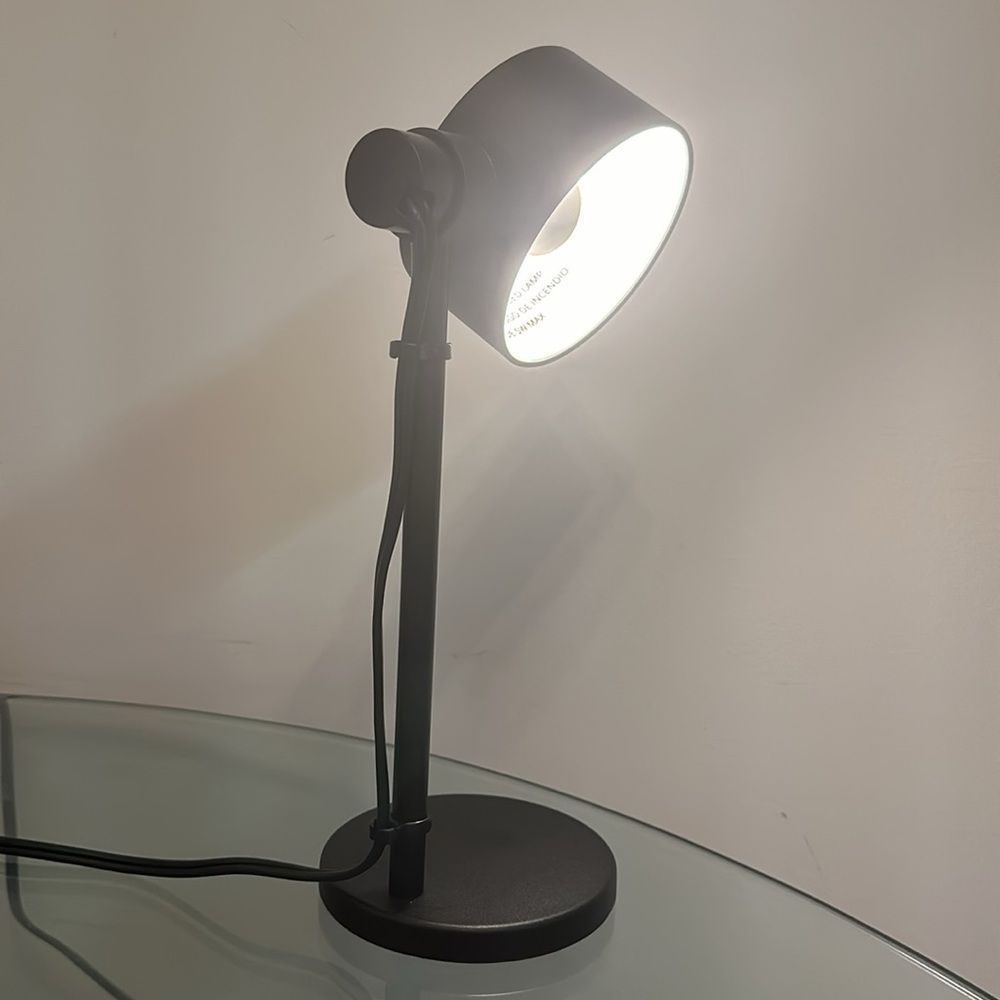 LED Spotlight Multicolour Lamp, 360 Degree Rotation, Wireless Remote - Picture 12 of 16